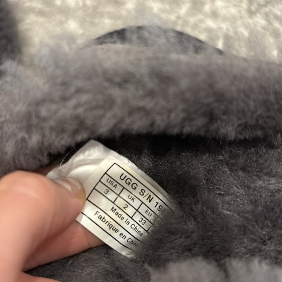 UGGS, gently worn, VERY good condition! - Picture 6 of 6